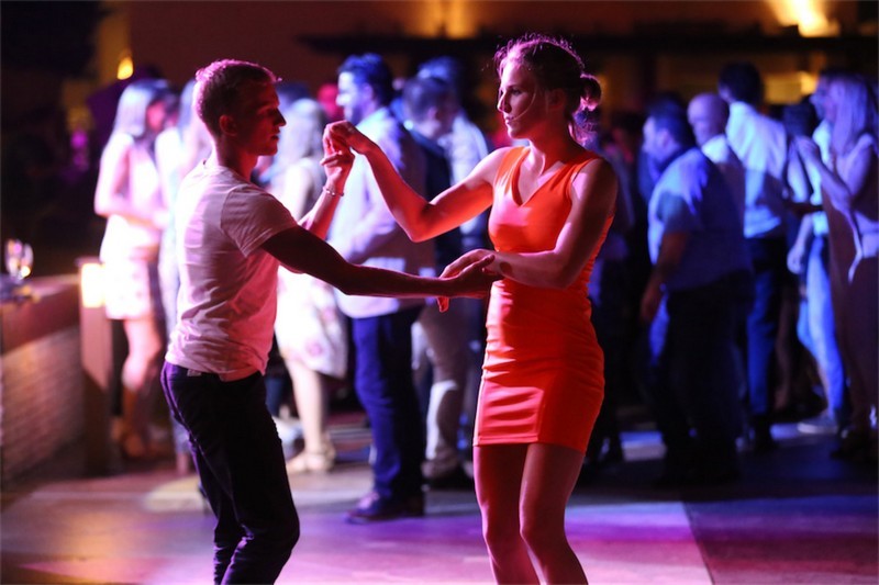 Salsa Night at Eastern Mangroves Hotel and Spa by Anantara